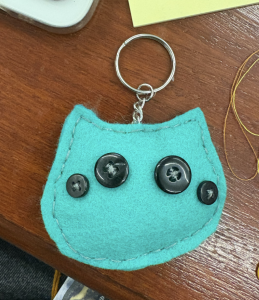 A cat stuffy made by Franz-Hank.